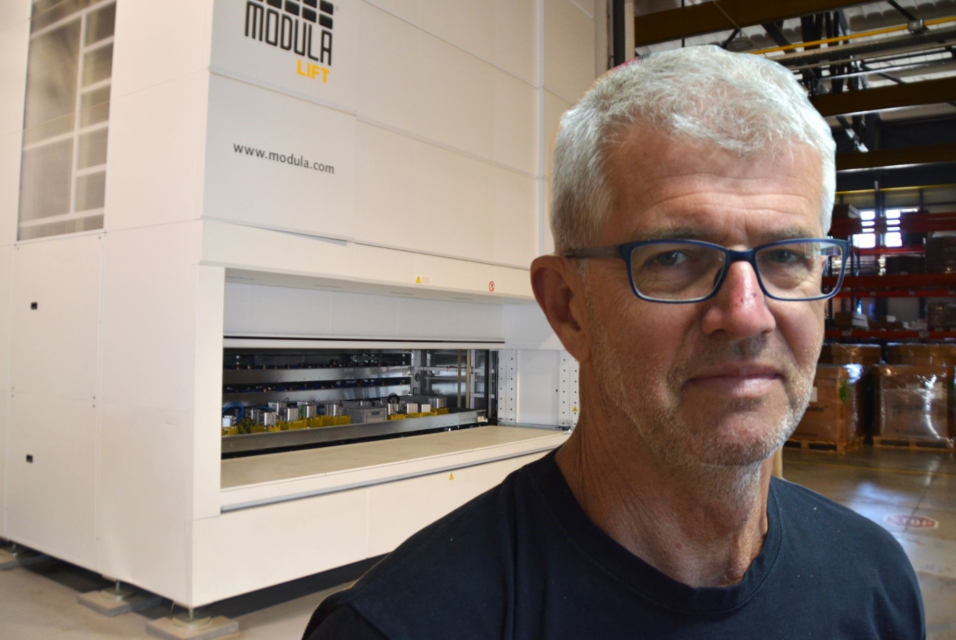 Automatizovaný zakladač Modula ve společnosti COBA Automotive ušetřil spoustu místa a zrychlil skladování